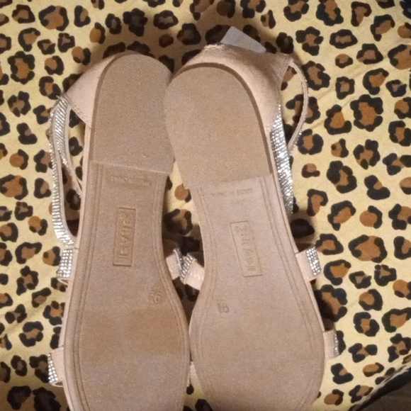 Brash Beige Faux Suede Sandals W/Rhinestone|Sz 9.5 NWT - Picture 10 of 10
